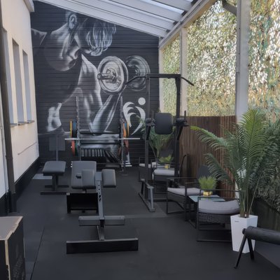 Top-Fit-Feucht-Club-Outdoor-bea